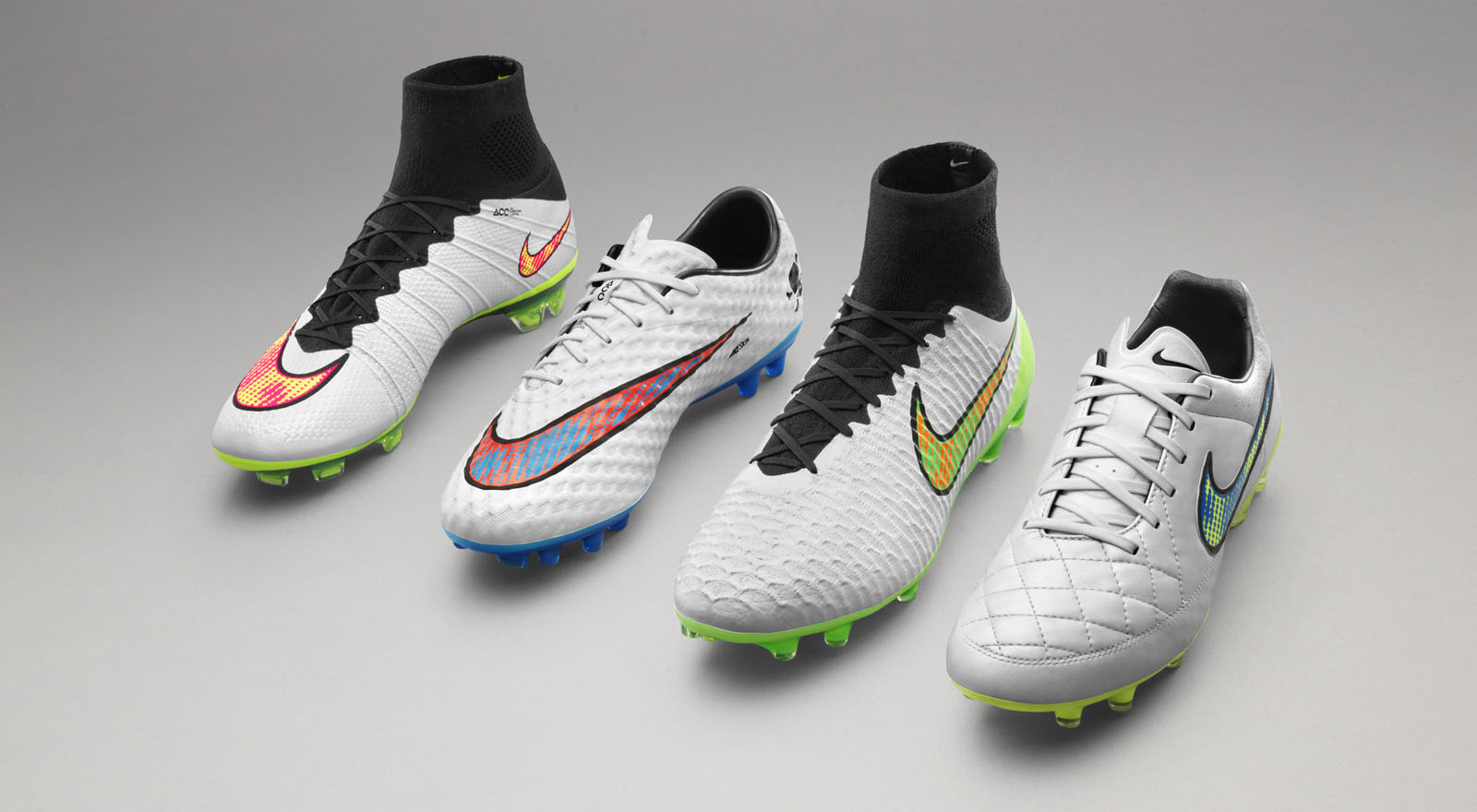 Nike-2015-White-Football-Boots-Pack - Wet Grass